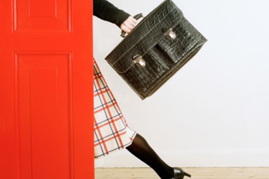 Con dâu khoái đi… bụi