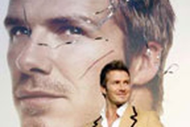 Beckham tranh thủ đi làm quảng cáo cuối năm