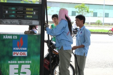 Đại lý "không thích" bán xăng E5, Bộ Công Thương hứa tìm hiểu, tháo gỡ