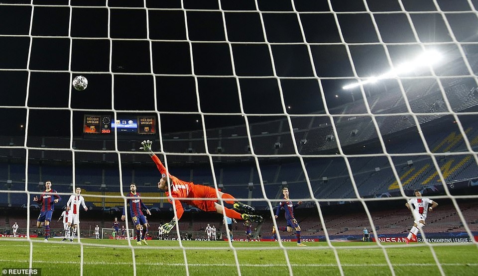 Barcelona 1-4 PSG: Cú hattrick của Mbappe - 4 Barcelona 1-4 PSG: Cú hattrick của Mbappe - 4