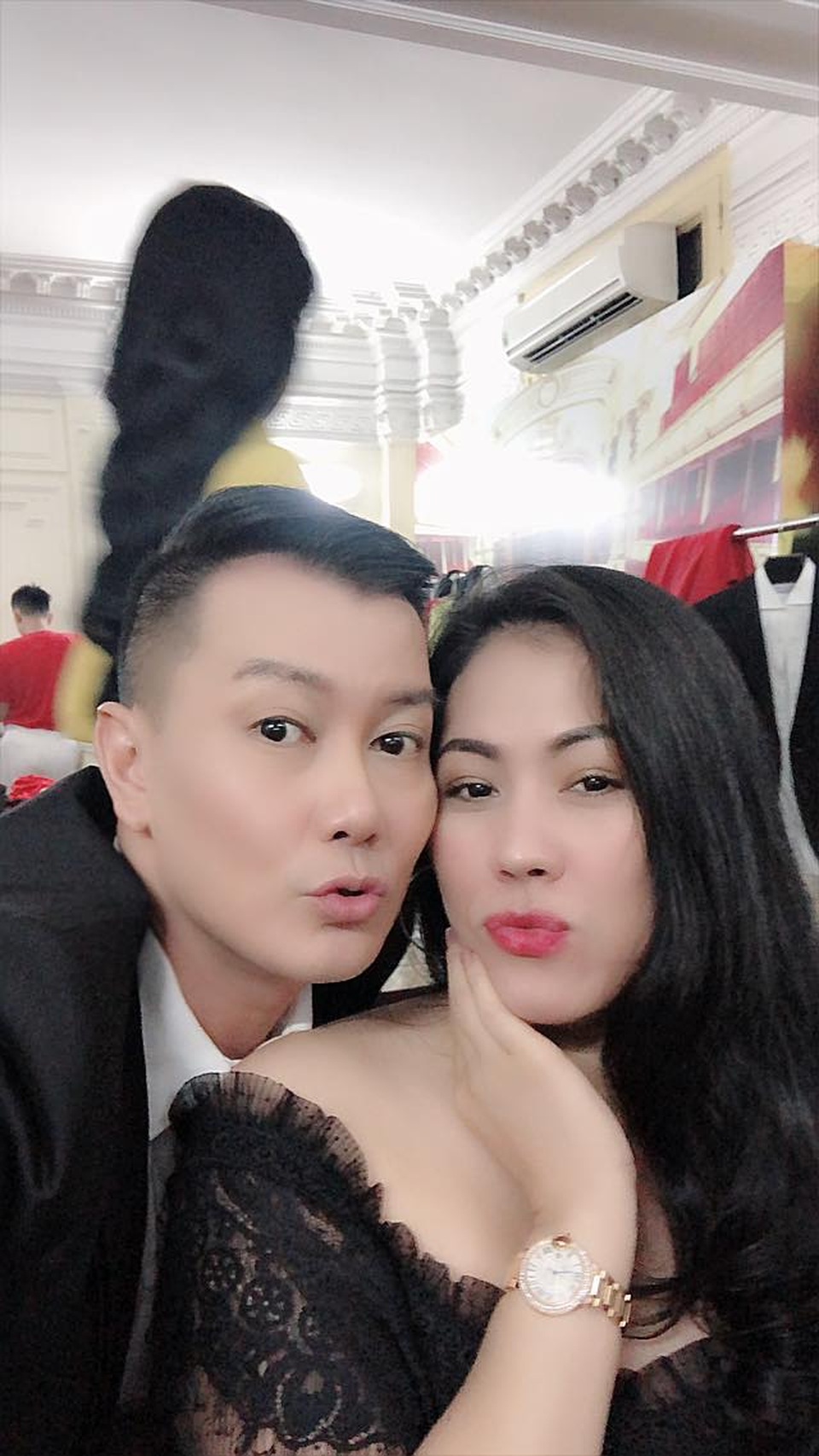 Sự sống của NSƯT Tuấn Phương tính bằng giờ - 2 Sự sống của NSƯT Tuấn Phương tính bằng giờ - 2