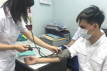 Ca sĩ Trung Quân lên tiếng về nghi vấn anh nhiễm bệnh Mers