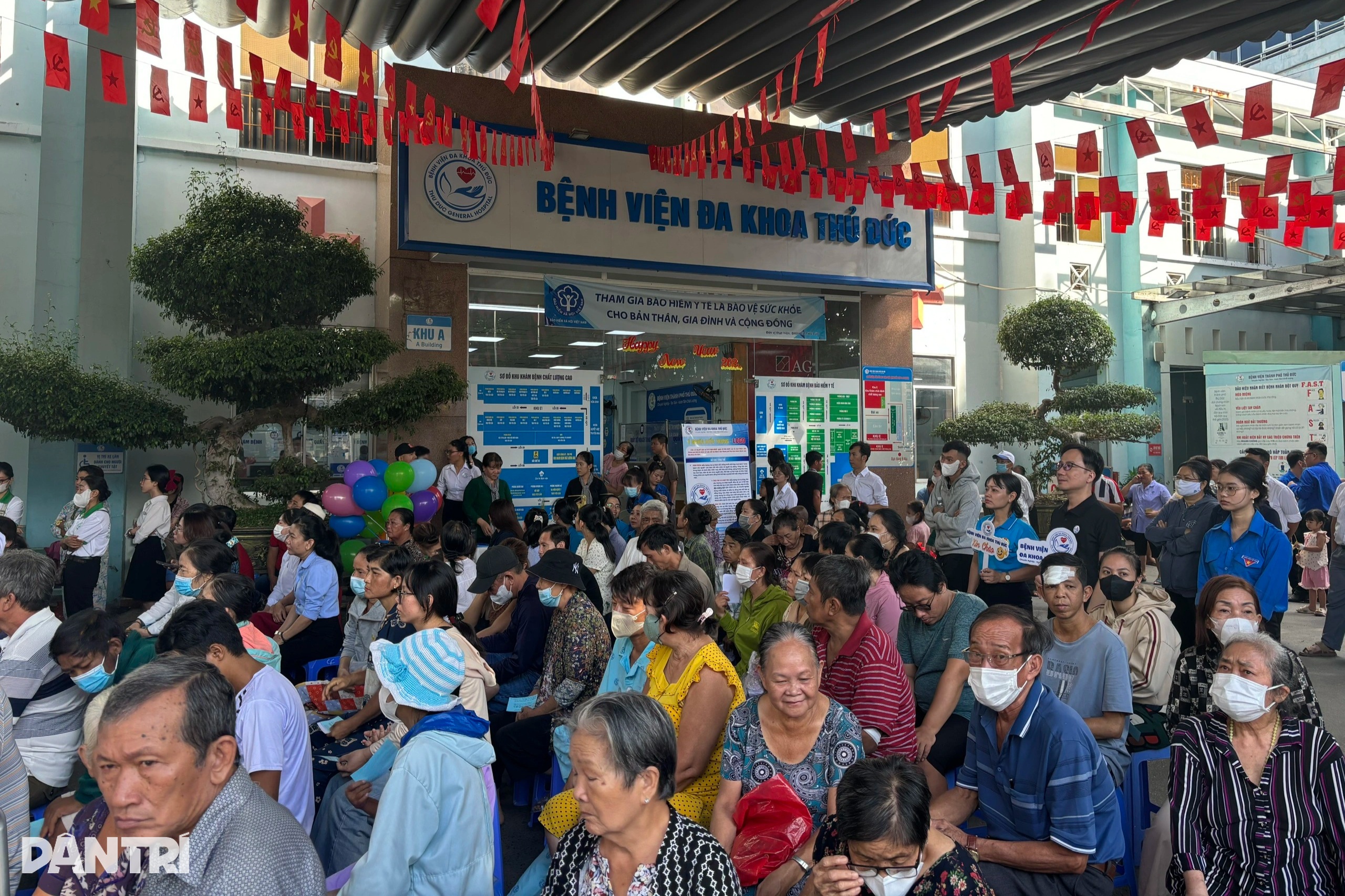 Tôi chỉ mong có bảo hiểm y tế 100% để được chữa bệnh đến lúc hết đời... - 5