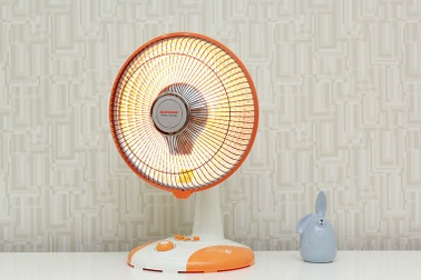 Có nên tự thay bóng quạt sưởi tại nhà?