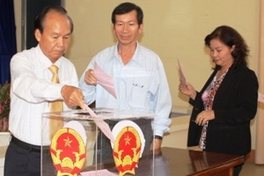 Quy chế bỏ phiếu tín nhiệm sẽ trình QH vào cuối năm