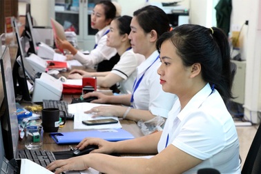 Những ai được ưu tiên xét nâng bậc lương trước thời hạn?