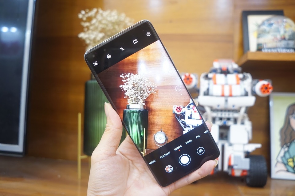Cận cảnh Huawei P40 Pro tại Việt Nam - 14 Cận cảnh Huawei P40 Pro tại Việt Nam - 14