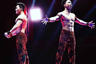 “Hoàng tử xiếc” Quốc Nghiệp nguy cơ liệt tay vĩnh viễn vì bị vẹo xương cổ