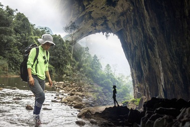 Cô gái Ê- Đê hơn 120 lần chinh phục hang động lớn nhất thế giới Sơn Đoòng