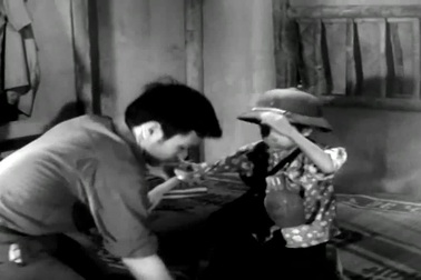 Trích đoạn phim "Cha và con".