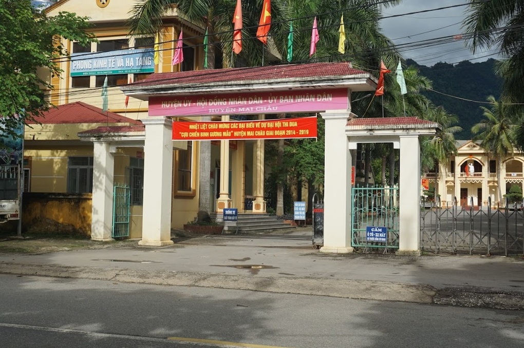 Hòa Bình: Cảnh cáo nguyên Bí thư Huyện ủy Mai Châu - 1 Hòa Bình: Cảnh cáo nguyên Bí thư Huyện ủy Mai Châu - 1