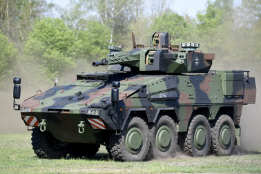 Đức có thể chi hàng chục tỷ euro mua máy bay, xe bọc thép