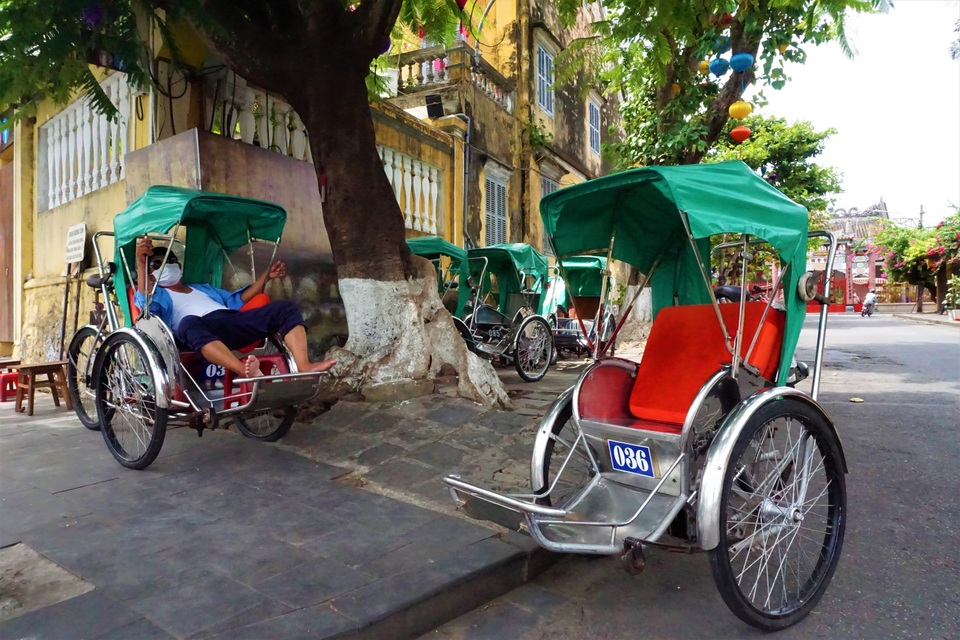 Ám ảnh Covid-19, phố cổ Hội An vắng lặng như tờ - 8 Ám ảnh Covid-19, phố cổ Hội An vắng lặng như tờ - 8