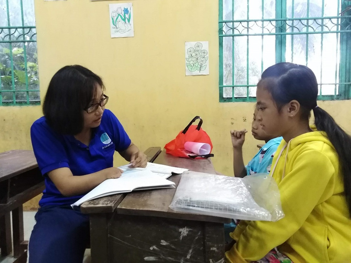 Nghị lực của nữ sinh một tay và lòng nhân ái trong mùa dịch Covid-19 - 5 Nghị lực của nữ sinh một tay và lòng nhân ái trong mùa dịch Covid-19 - 5
