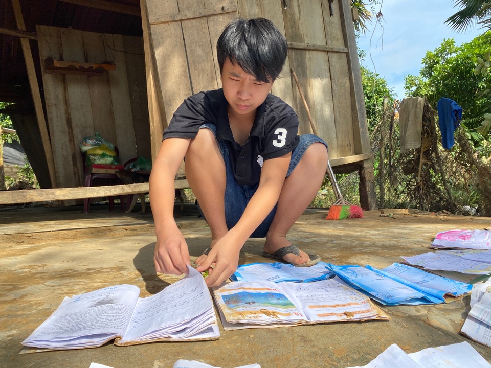Quảng Bình: Hàng ngàn hộ dân trắng tay sau cơn “đại hồng thuỷ” - 19 Quảng Bình: Hàng ngàn hộ dân trắng tay sau cơn “đại hồng thuỷ” - 19