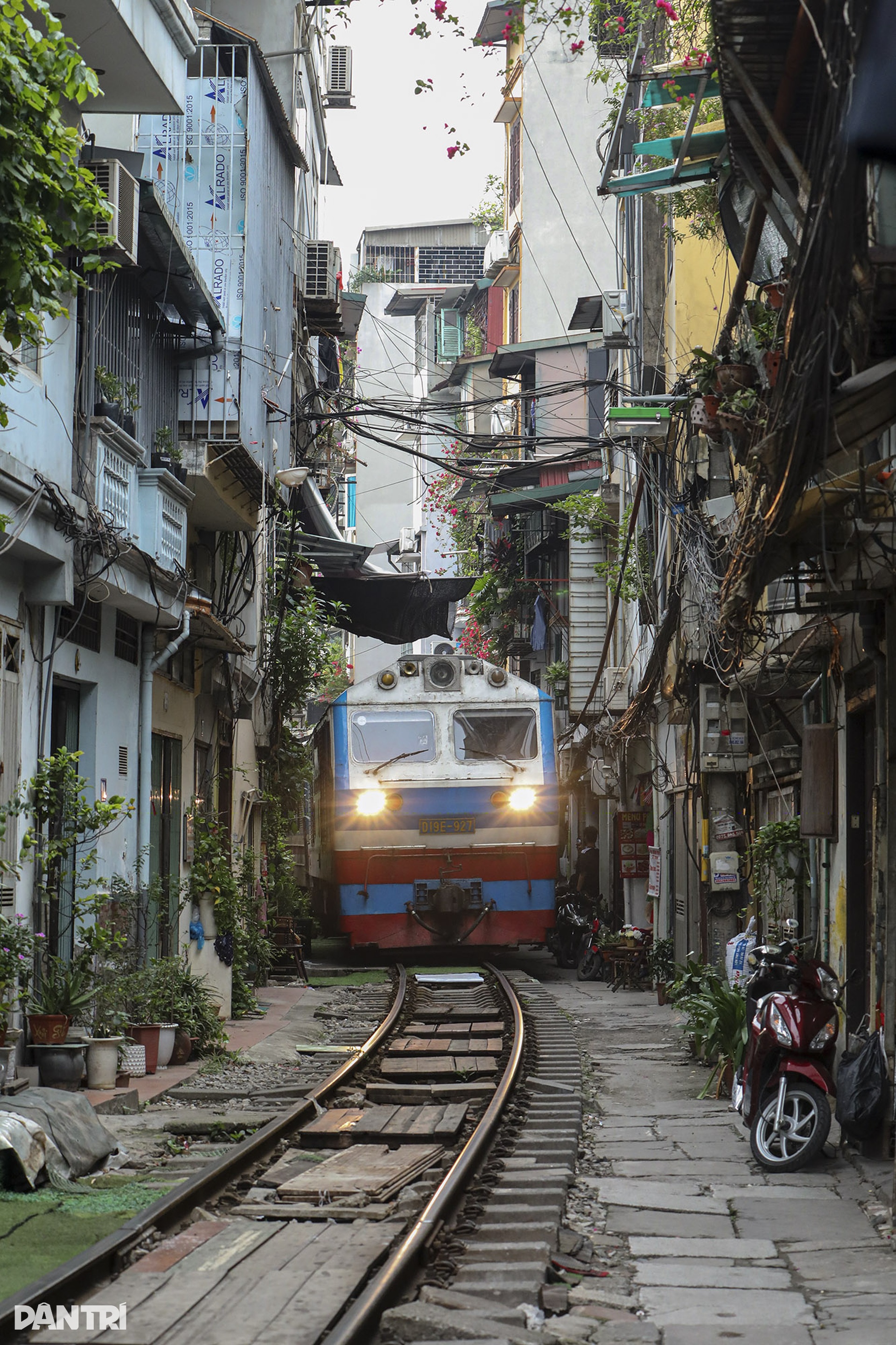 Những chuyến tàu hỏa chạy xuyên tâm Hà Nội - 5 Những chuyến tàu hỏa chạy xuyên tâm Hà Nội - 5
