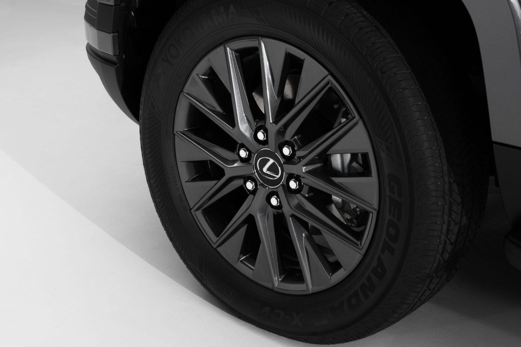 Chi tiết Lexus GX 2024: Thiết kế lột xác gây tranh cãi, không còn máy V8 - 7 Chi tiết Lexus GX 2024: Thiết kế lột xác gây tranh cãi, không còn máy V8 - 7