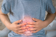 Cảnh giác trẻ 9-15 tuổi cũng bị viêm loét dạ dày
