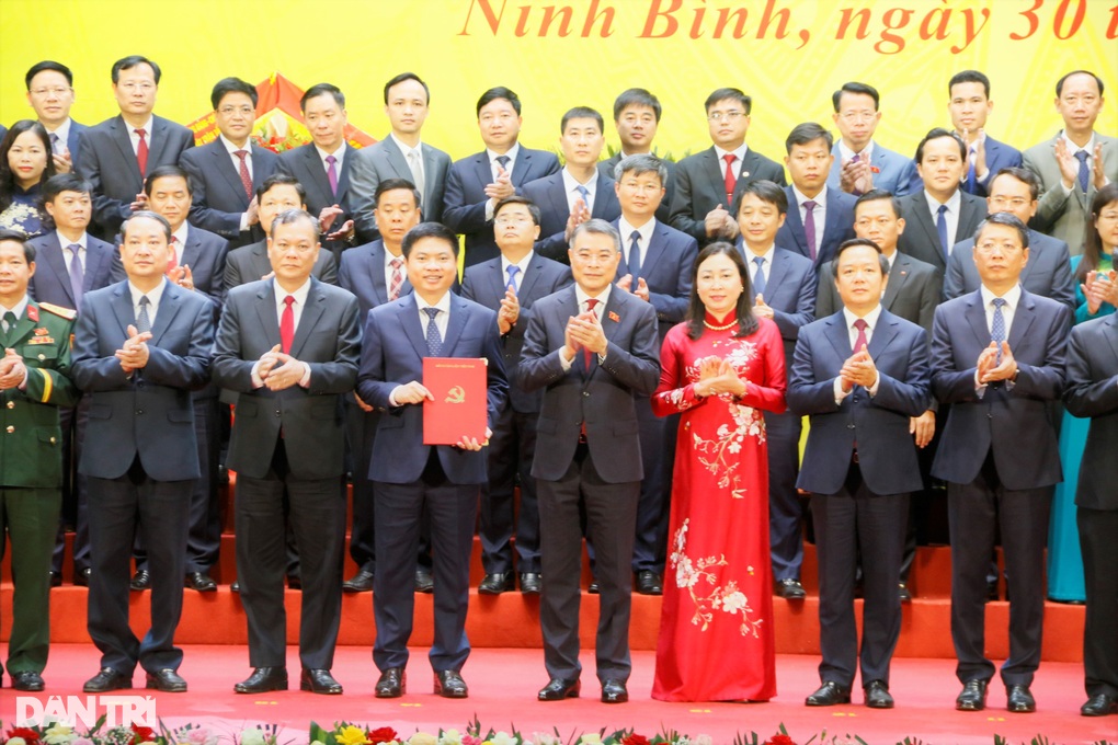Chân dung Bí thư Tỉnh ủy Ninh Bình mới - 1 Chân dung Bí thư Tỉnh ủy Ninh Bình mới - 1
