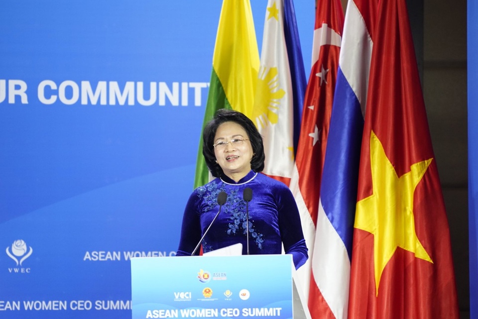 Hội nghị thượng đỉnh doanh nhân nữ ASEAN và các nữ tướng Việt - 1 Hội nghị thượng đỉnh doanh nhân nữ ASEAN và các nữ tướng Việt - 1
