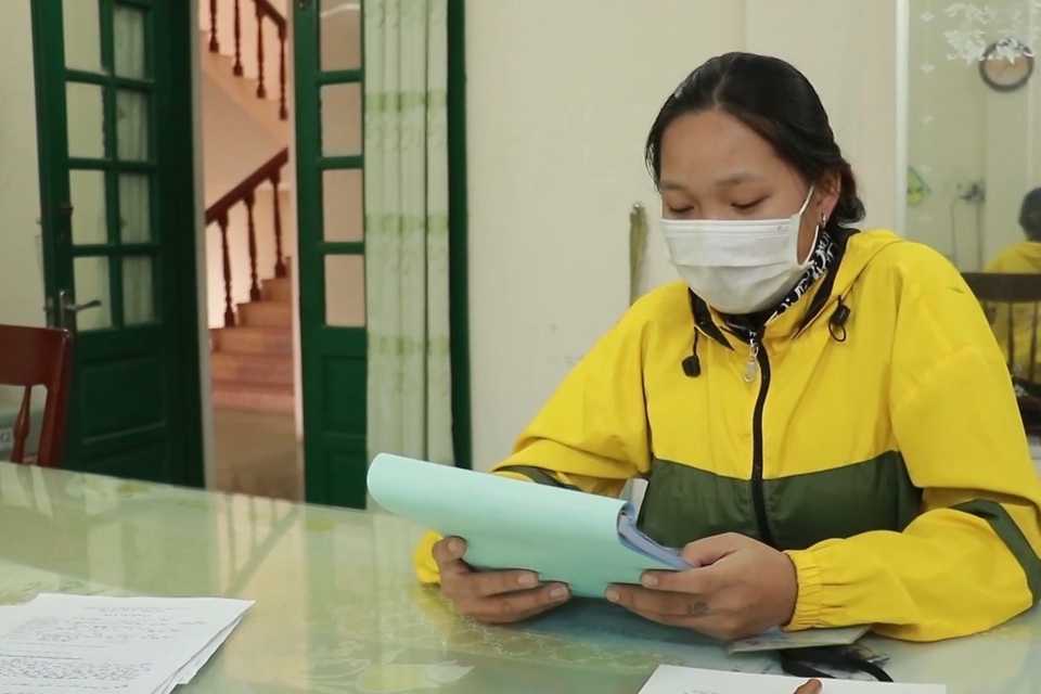 Cô gái múa quạt lĩnh án phạt 7,4 triệu đồng - 1 Cô gái múa quạt lĩnh án phạt 7,4 triệu đồng - 1