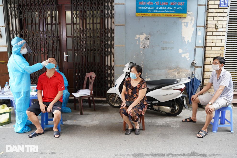 Phát hiện F0 mới, Hà Nội phong tỏa và xét nghiệm khu dân cư 800 người - 3 Phát hiện F0 mới, Hà Nội phong tỏa và xét nghiệm khu dân cư 800 người - 3