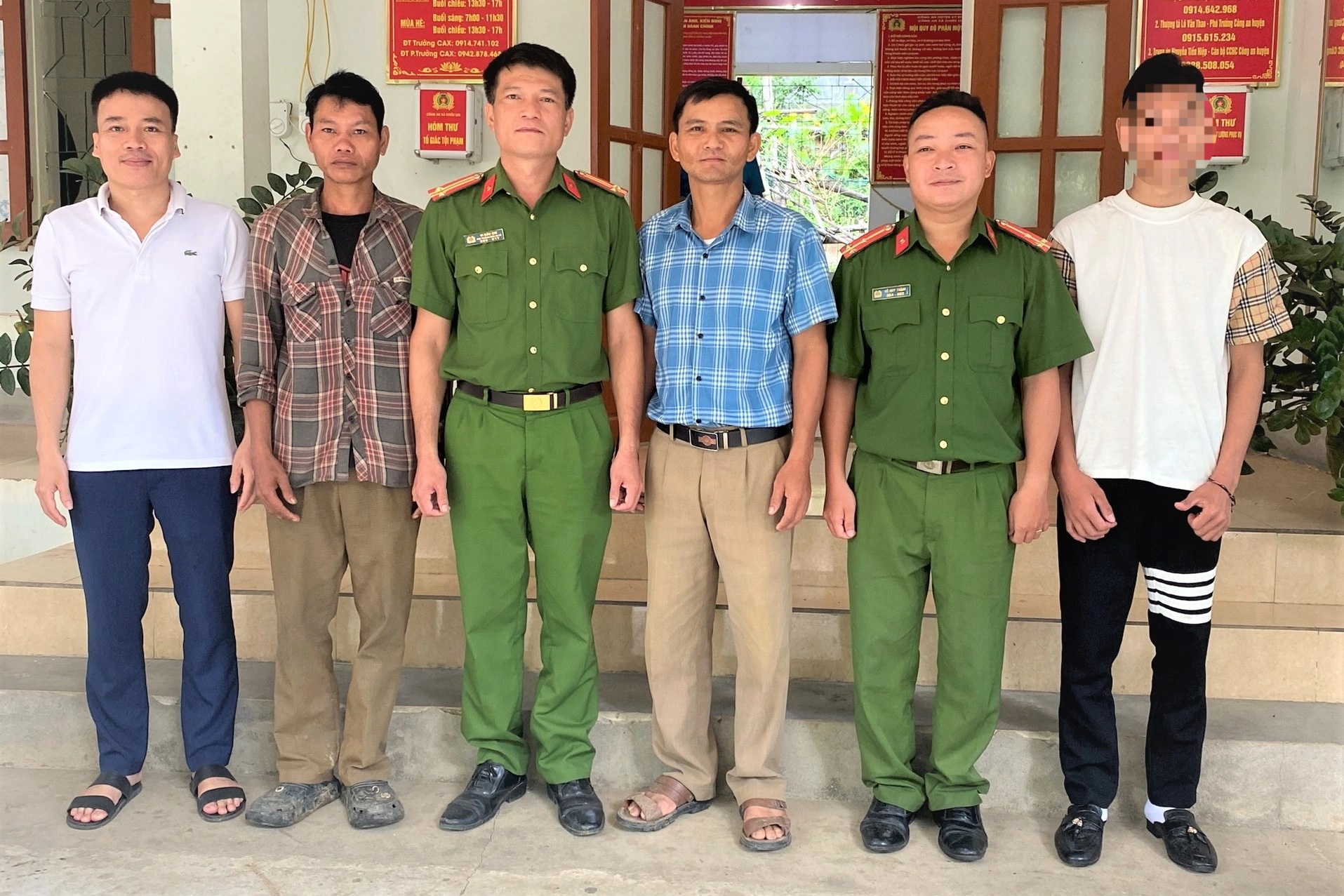 ເຍົາວະຊົນ ອາຍຸ 19 ປີ ເສຍ 500 ກວ່າກິໂລແມັດ - 1 Thanh niên 19 tuổi đi lạc hơn 500km - 1