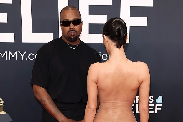 Rộ tin Kanye West hàn gắn với vợ sau thời gian xa cách - 2