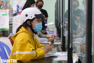 Chi tiết thủ tục nhận hỗ trợ học phí, tiền ăn khi học nghề từ BHTN