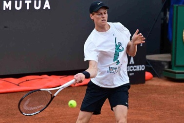 Jannik Sinner tái xuất ở Rome Masters, chờ quyết đấu Carlos Alcaraz