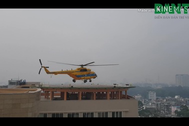 Trực thăng cấp cứu đáp xuống tòa nhà Viện Chấn thương Chỉnh hình