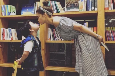 Trương Quỳnh Anh hạnh phúc được con trai khen giống công chúa