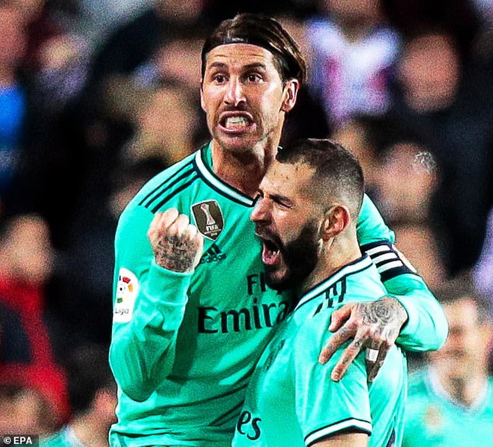 Hòa may mắn Valencia, Real Madrid lỡ cơ hội soán ngôi Barcelona - 9 Hòa may mắn Valencia, Real Madrid lỡ cơ hội soán ngôi Barcelona - 9