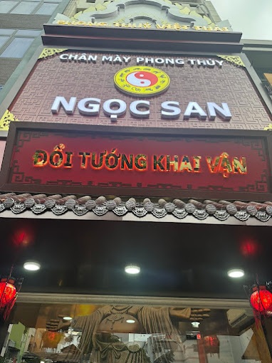 Cơ sở làm chân mày phong thủy cho nghệ sĩ ưu tú bị đình chỉ 18 tháng - 1