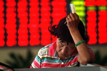 Dùng "mỹ nhân kế" lôi kéo nhà đầu tư