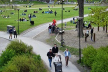 Thụy Điển nói chống Covid-19 hiệu quả dù có tháng chết chóc nhất 27 năm qua