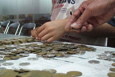 Chưa quyết định thu hồi tiền kim loại