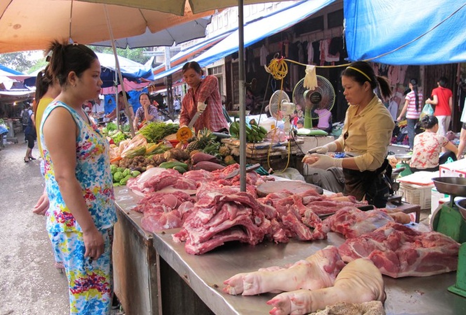 Khủng hoảng giá thịt lợn: Ai đang hưởng lợi? - 1 Khủng hoảng giá thịt lợn: Ai đang hưởng lợi? - 1