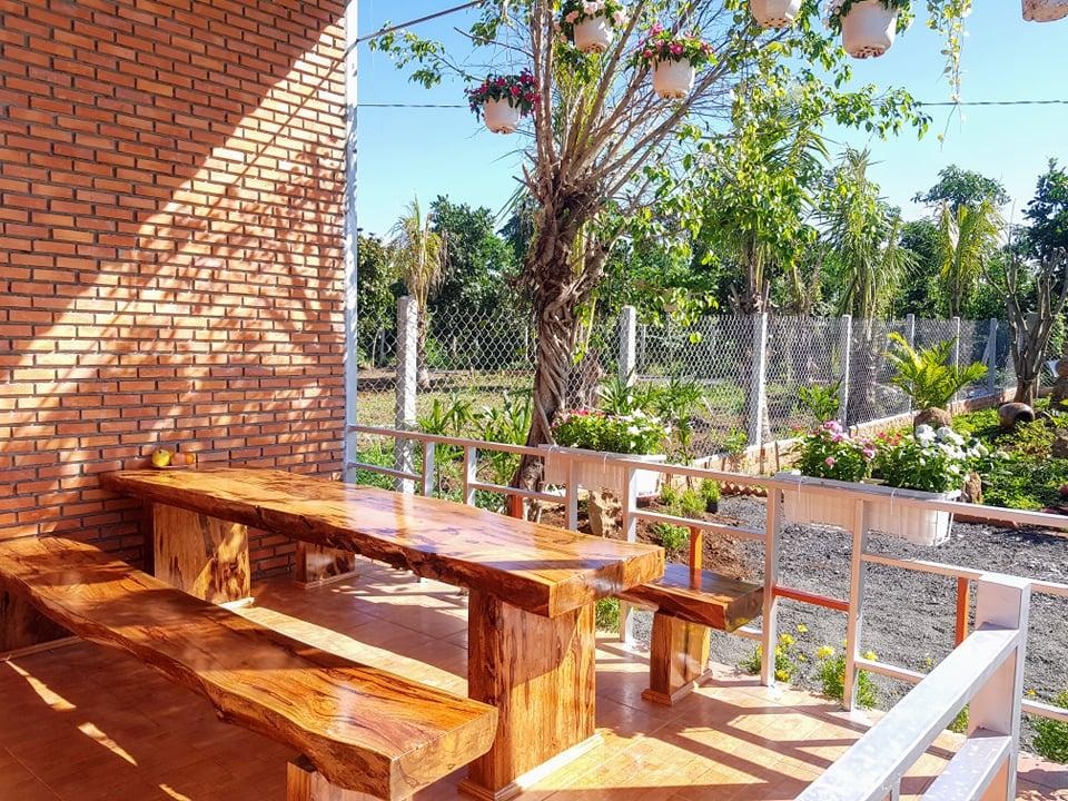 Ông bố trẻ ở Đắk Lắk làm nhà vườn đổi gió đẹp mê chỉ 160 triệu đồng - 2 Ông bố trẻ ở Đắk Lắk làm nhà vườn đổi gió đẹp mê chỉ 160 triệu đồng - 2