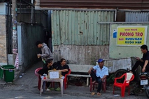 Thiếu nữ 16 tuổi ở Đồng Nai nghi bị người tình của mẹ sát hại