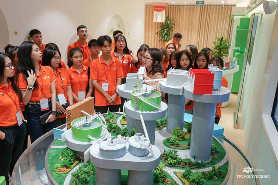 FPoly Job Fair - Chuỗi ngày hội việc làm giải toả lo lắng của sinh viên mùa tốt nghiệp - 4 FPoly Job Fair - Chuỗi ngày hội việc làm giải toả lo lắng của sinh viên mùa tốt nghiệp - 4