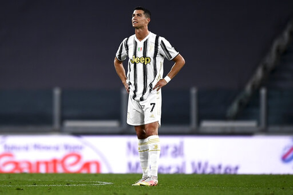 C.Ronaldo gây thất vọng lớn, Juventus thua đậm AC Milan - 1 C.Ronaldo gây thất vọng lớn, Juventus thua đậm AC Milan - 1