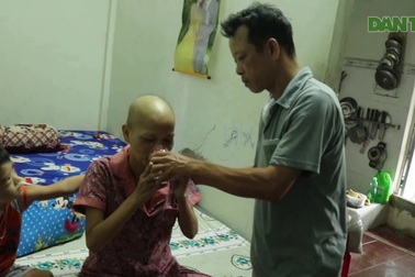 Mẹ ung thư con bị bệnh đao
