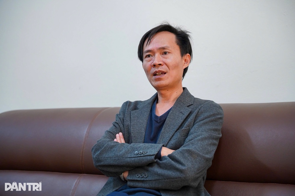 ໄພ​ນ້ຳ​ຖ້ວມ​ຄັ້ງ​ປະ​ຫວັດ​ສາດ​ລົບ​ລ້າງ​ປະ​ສົບ​ການ​ຢູ່​ລອດ​ຫລາຍ​ຢ່າງ​ຢູ່​ພາກ​ກາງ​ພາກ​ໃຕ້​ຫວຽດ​ນາມ - 7