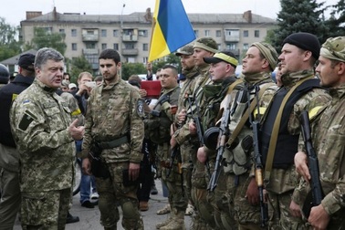 Ukraina “chơi tất tay” với nước Nga