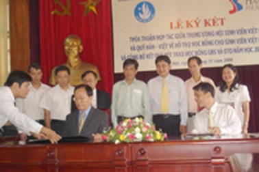 120 SV sẽ được nhận học bổng Golden Bridge và OTO