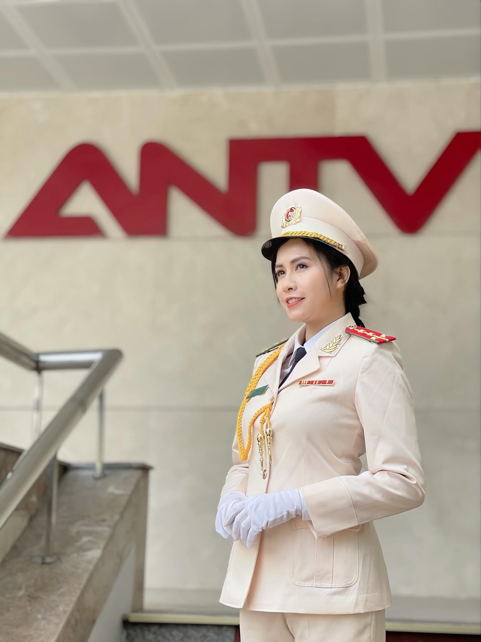 Thân thế ngoài đời của Trâm tiểu tam trong phim Hãy nói lời yêu - 2 Thân thế ngoài đời của Trâm tiểu tam trong phim Hãy nói lời yêu - 2