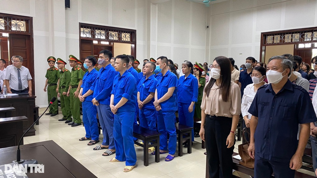 Cựu Giám đốc Sở Giáo dục và Đào tạo Quảng Ninh hầu tòa - 2 Cựu Giám đốc Sở Giáo dục và Đào tạo Quảng Ninh hầu tòa - 2
