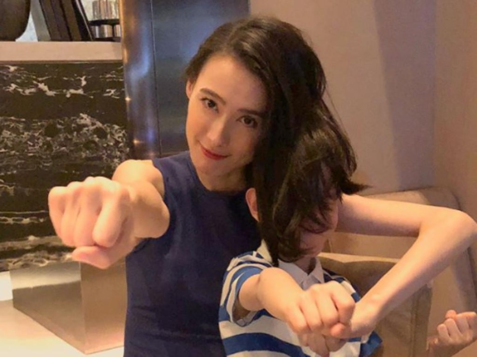 Lương Lạc Thi: Mỹ nhân sinh con cho tỷ phú mà không danh phận giờ ra sao? - 8