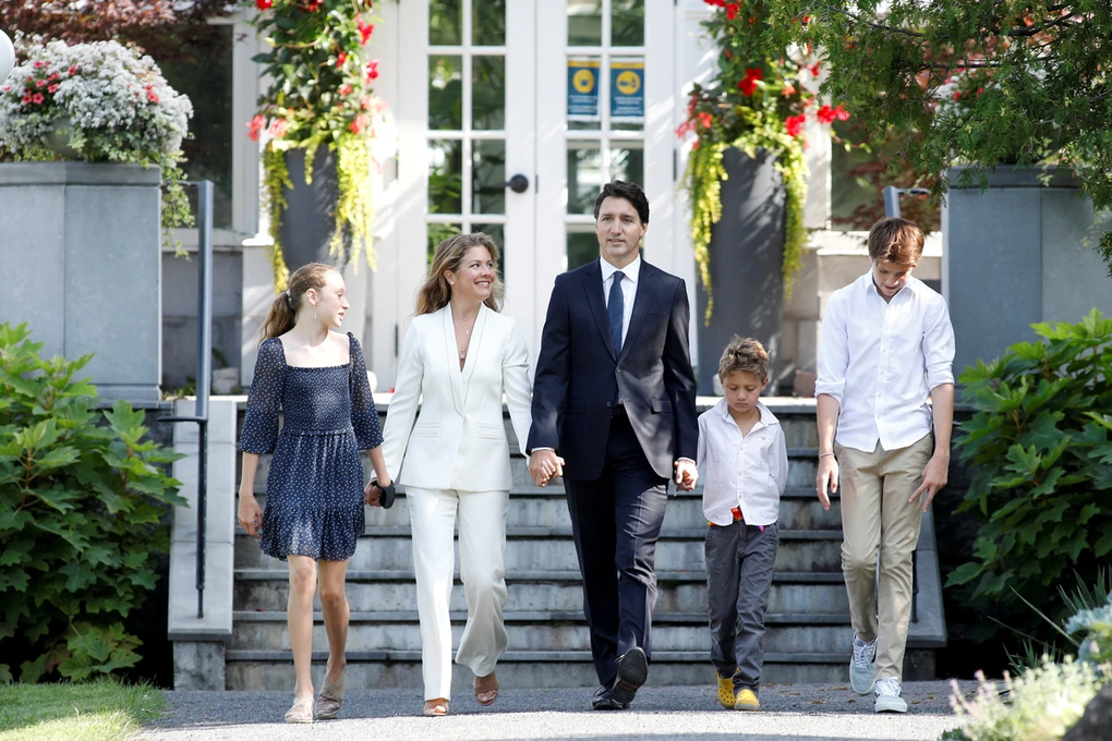 Chuyện tình ngọt ngào của vợ chồng Thủ tướng Canada trước khi đổ vỡ - 1 Chuyện tình ngọt ngào của vợ chồng Thủ tướng Canada trước khi đổ vỡ - 1